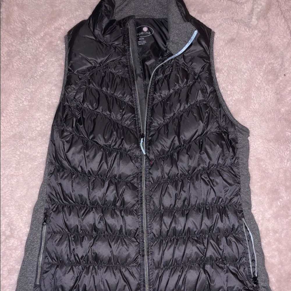 Gray running puffer vest